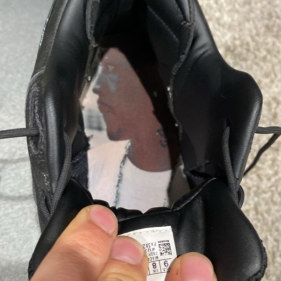 Allen Iverson shoes - Picture 5 of 7